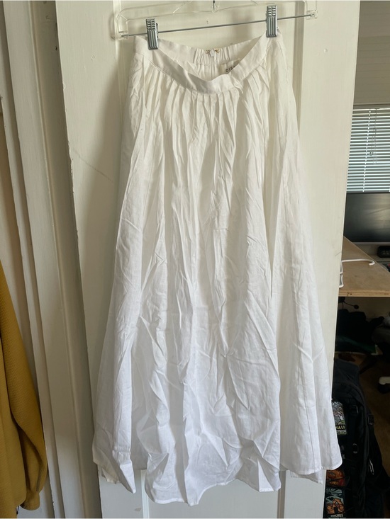 DISSH Dresses & Skirts - DISSH White Gathered Waist Maxi Skirt